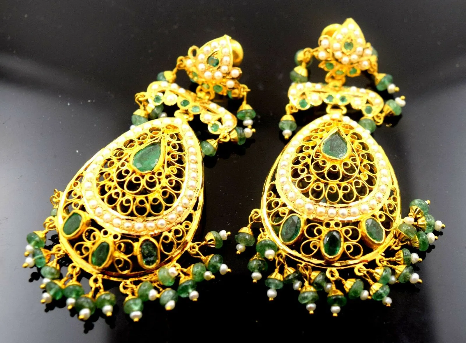 22k Solid yellow Gold Emerald LONG EARRINGS chandeliers Dangle DANGLING E612