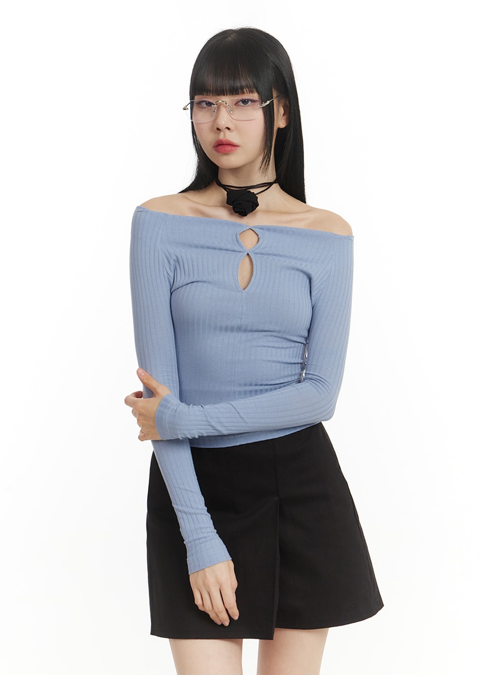 Chic Cut Detail Off Shoulder Long Sleeve IM406