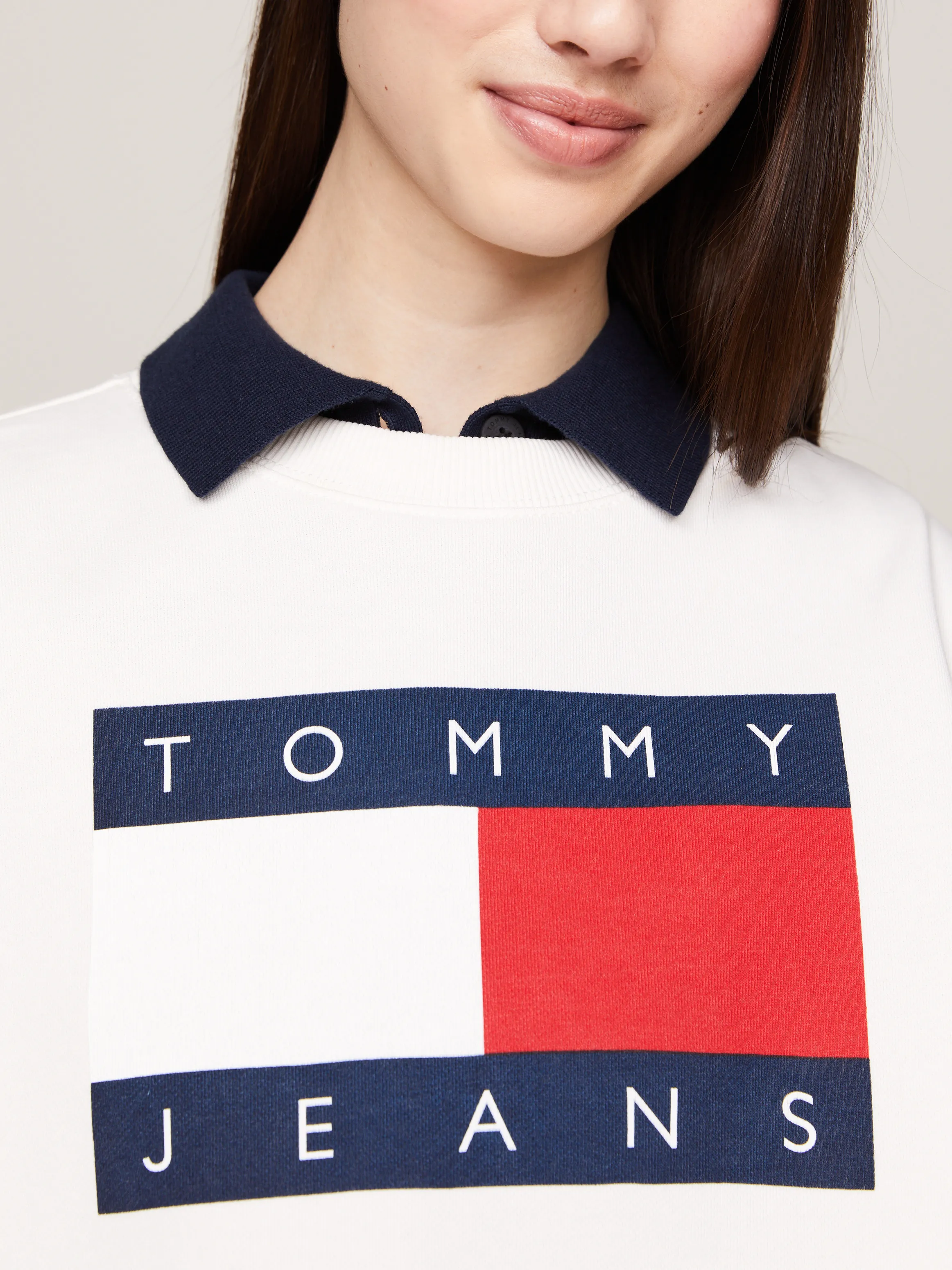 Flag Oversized Fit Sweatshirt | Sweatshirts & Hoodies | Tommy Jeans