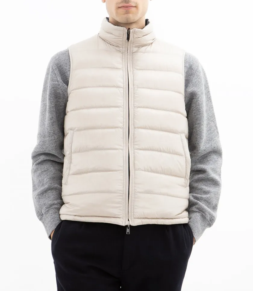 HERNOREVERSIBLE SLEEVELESS JACKET IN NYLON ULTRALIGHT