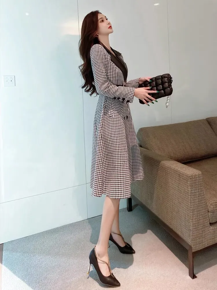 Plaid trench coat for women autumn and winter 2023 new houndstooth stitching PU leather mid-length waist slimming coat jacket