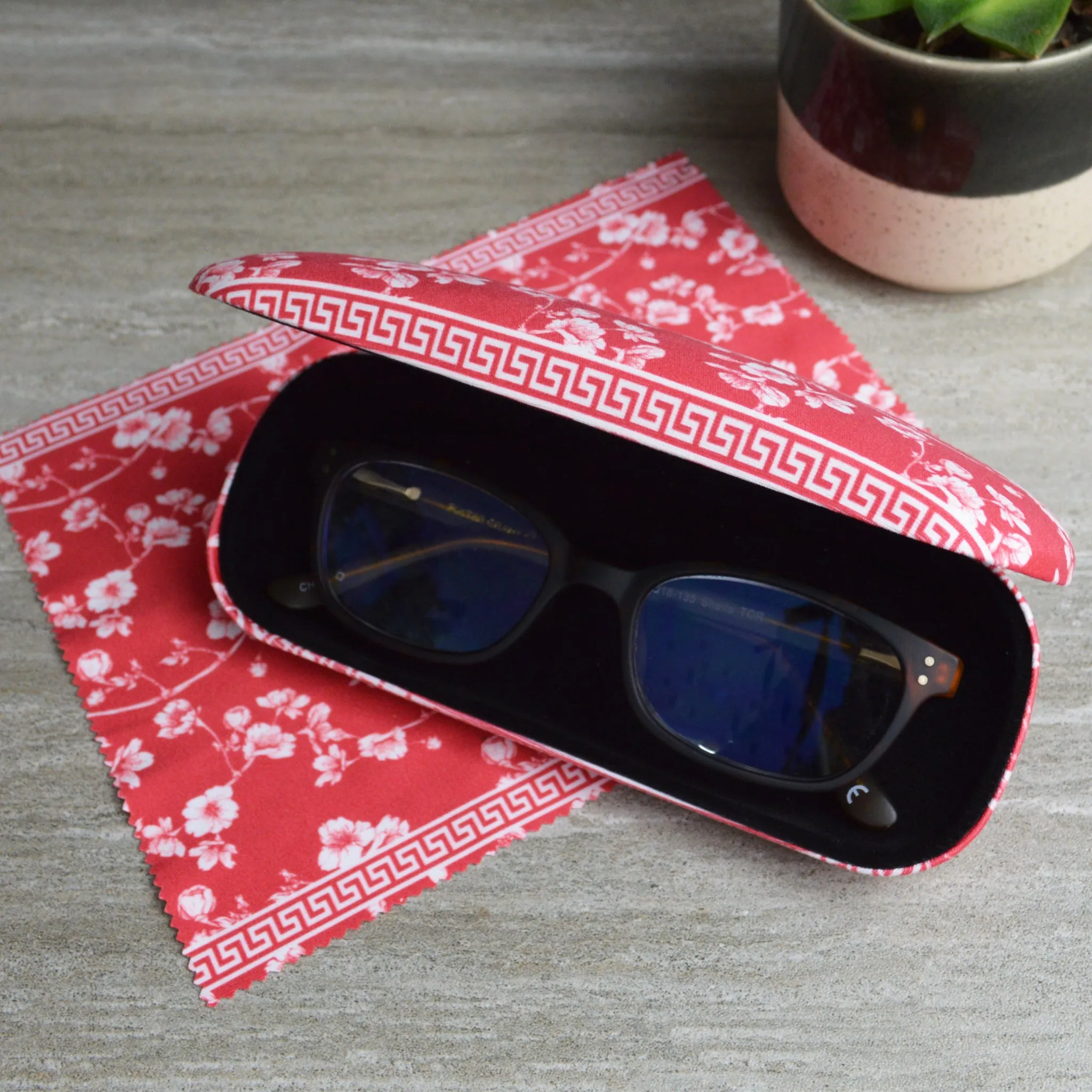 Sakura Glasses Case