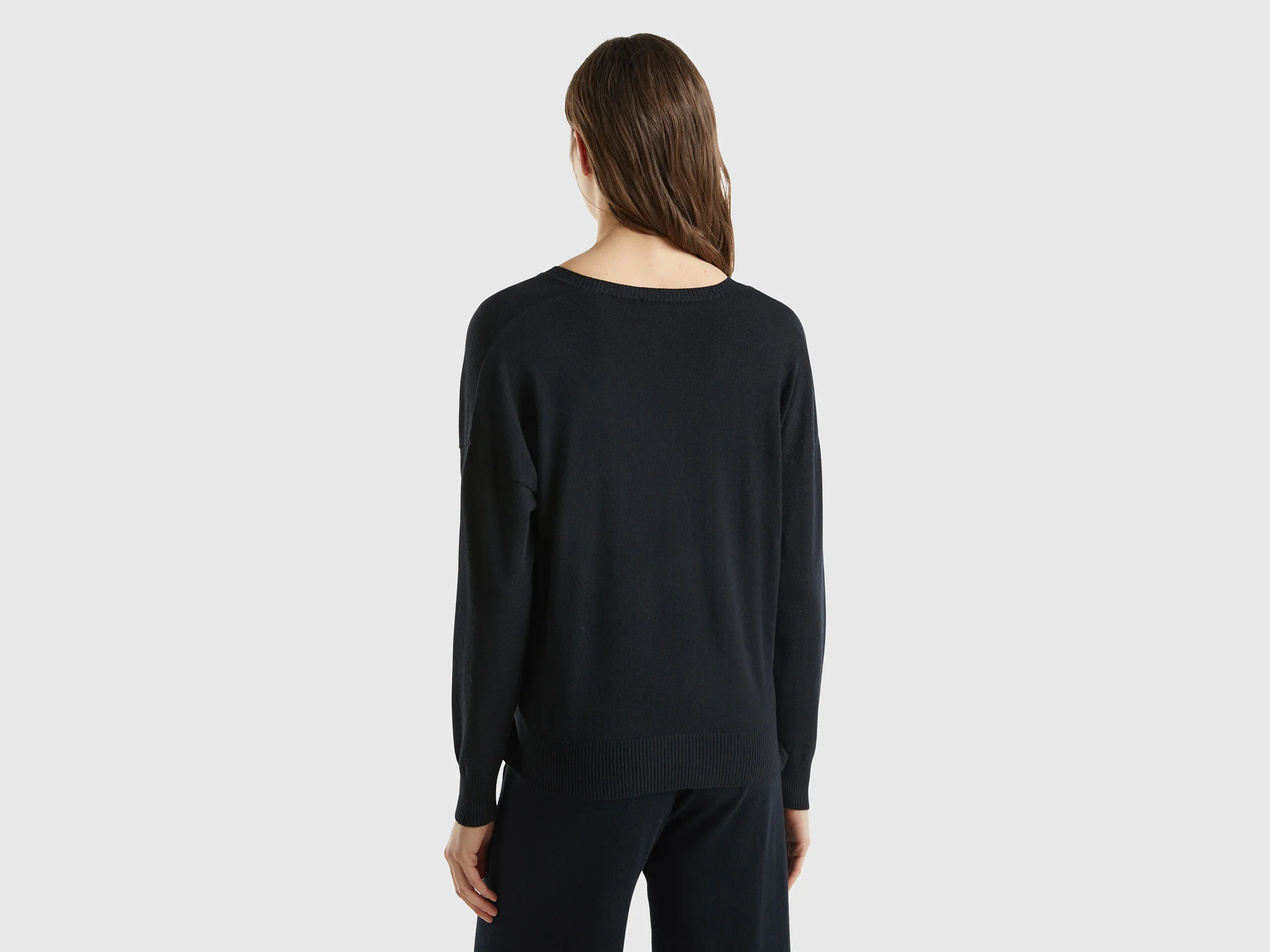 V-neck sweater in Modal® blend - Black | Benetton