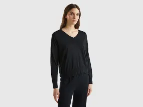 V-neck sweater in Modal® blend - Black | Benetton