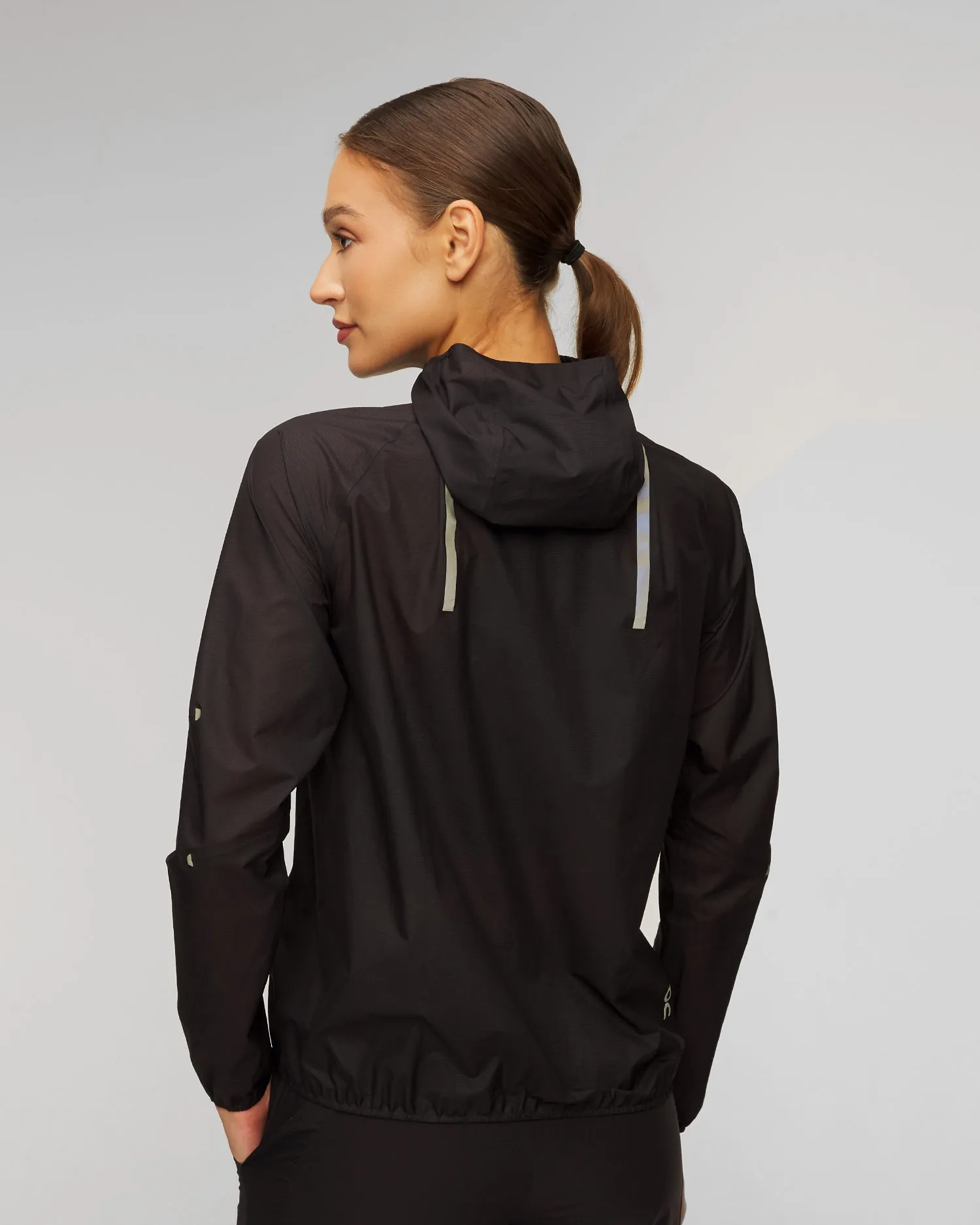 Women's rain On Running Ultra Jacket 1WE12000553-black